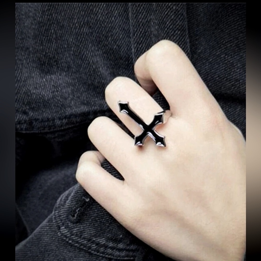 Gothic black and silver cross ring around size 7